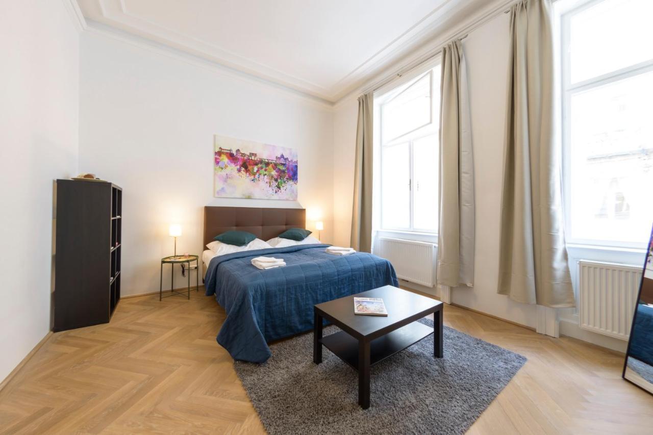 Apartment Senator Stephansplatz By Ichbucheat Wien