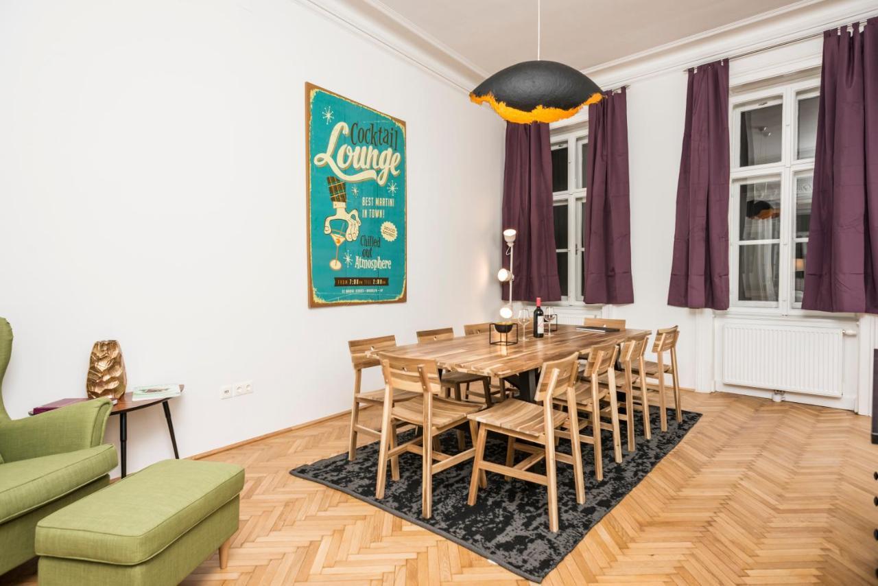 Senator Stephansplatz By Ichbucheat Apartment