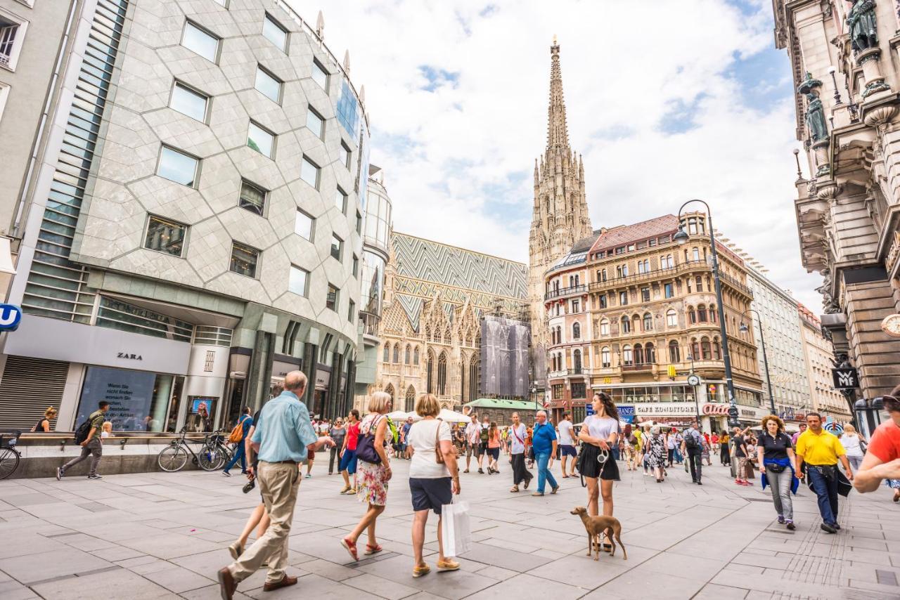 Senator Stephansplatz By Ichbucheat Apartment Wien