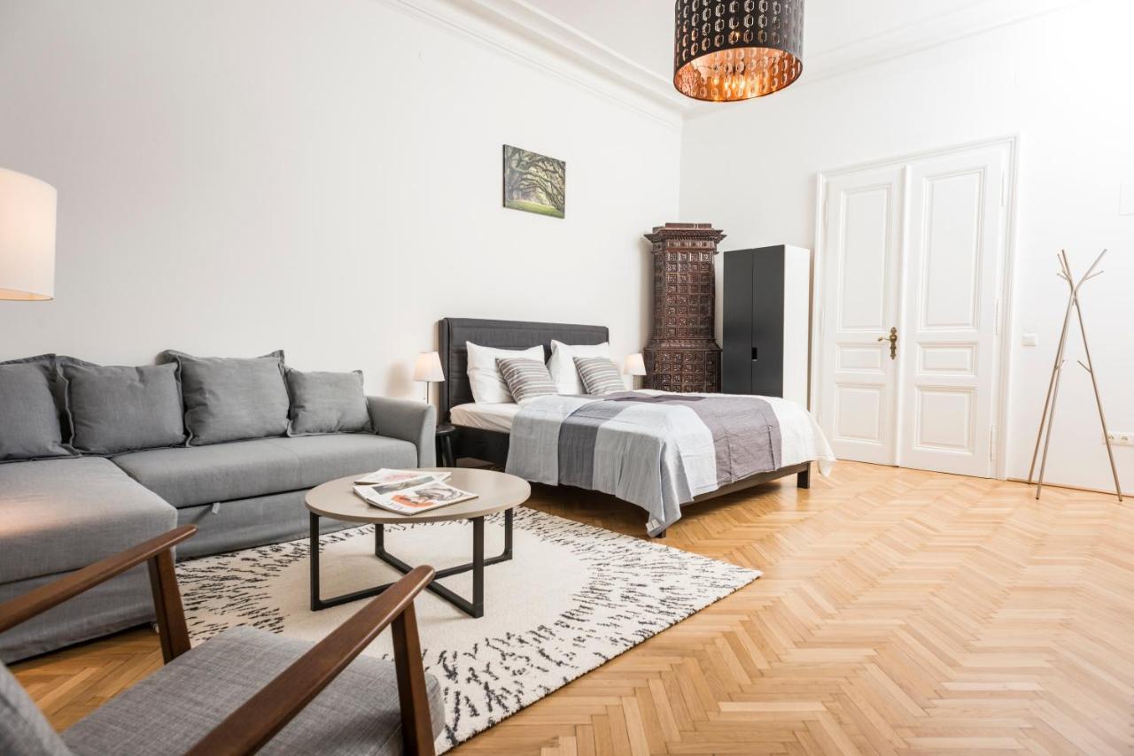 Apartment Senator Stephansplatz By Ichbucheat *