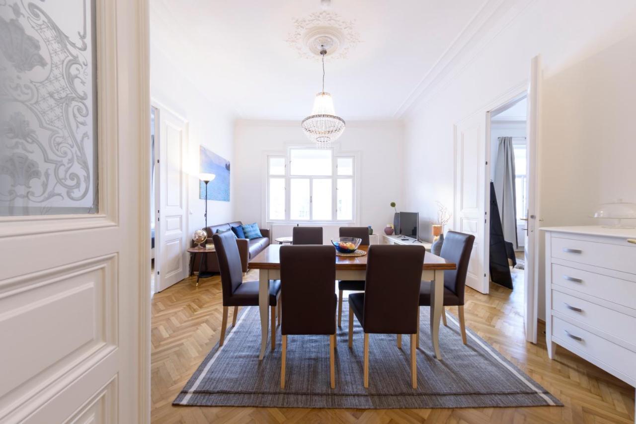 Apartment Senator Stephansplatz By Ichbucheat Wien